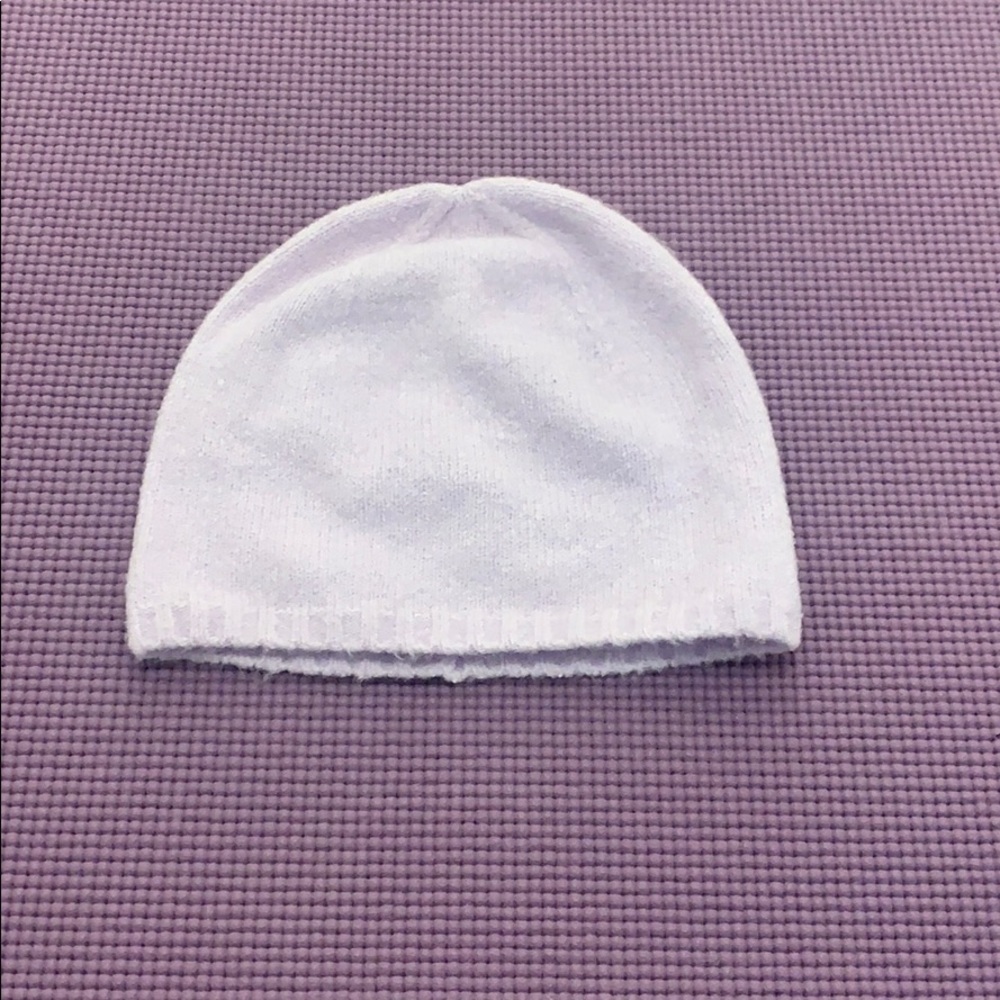 Cute lilac beanie never worn